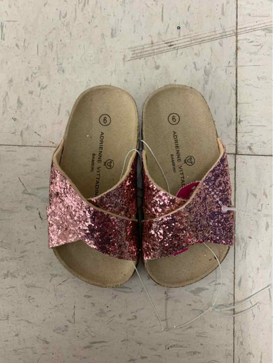 Adrienne Vittadini Girls Size 6 Shoes/Boots
