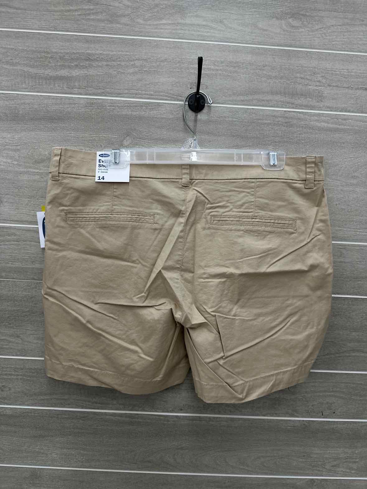 Old Navy Size 14 Khaki Womens Shorts