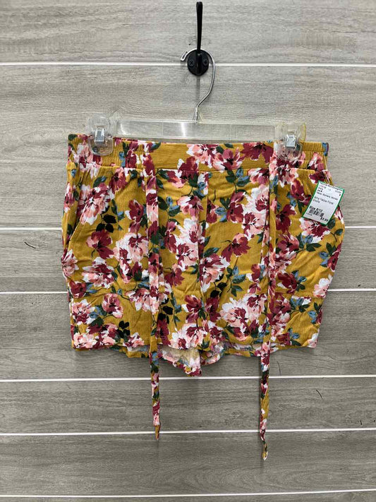 Joe B. Size 8/10 Yellow Womens Shorts