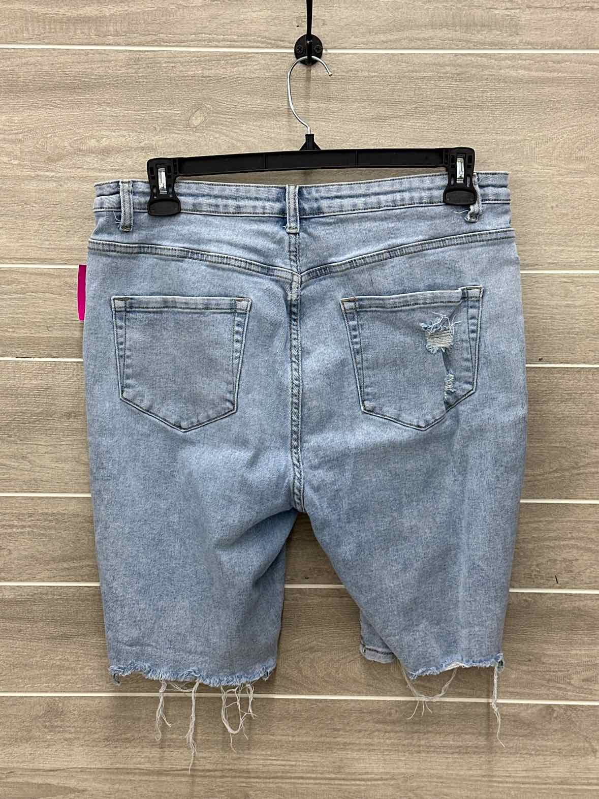 White Birch Blue Womens Size 1X Shorts