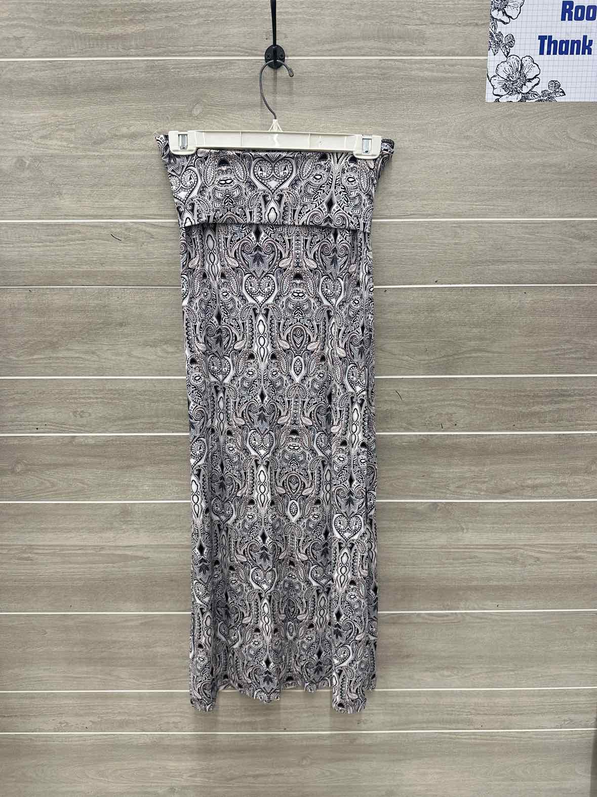 Artisian NY Size 4/6 Black Womens Skirt