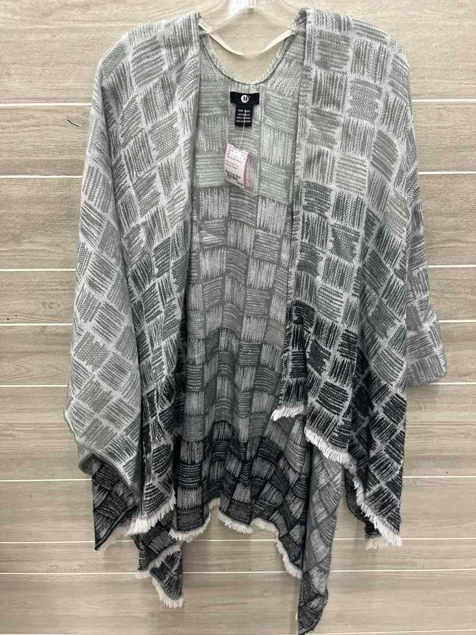 A&I Size One Size Gray Womens Shirt