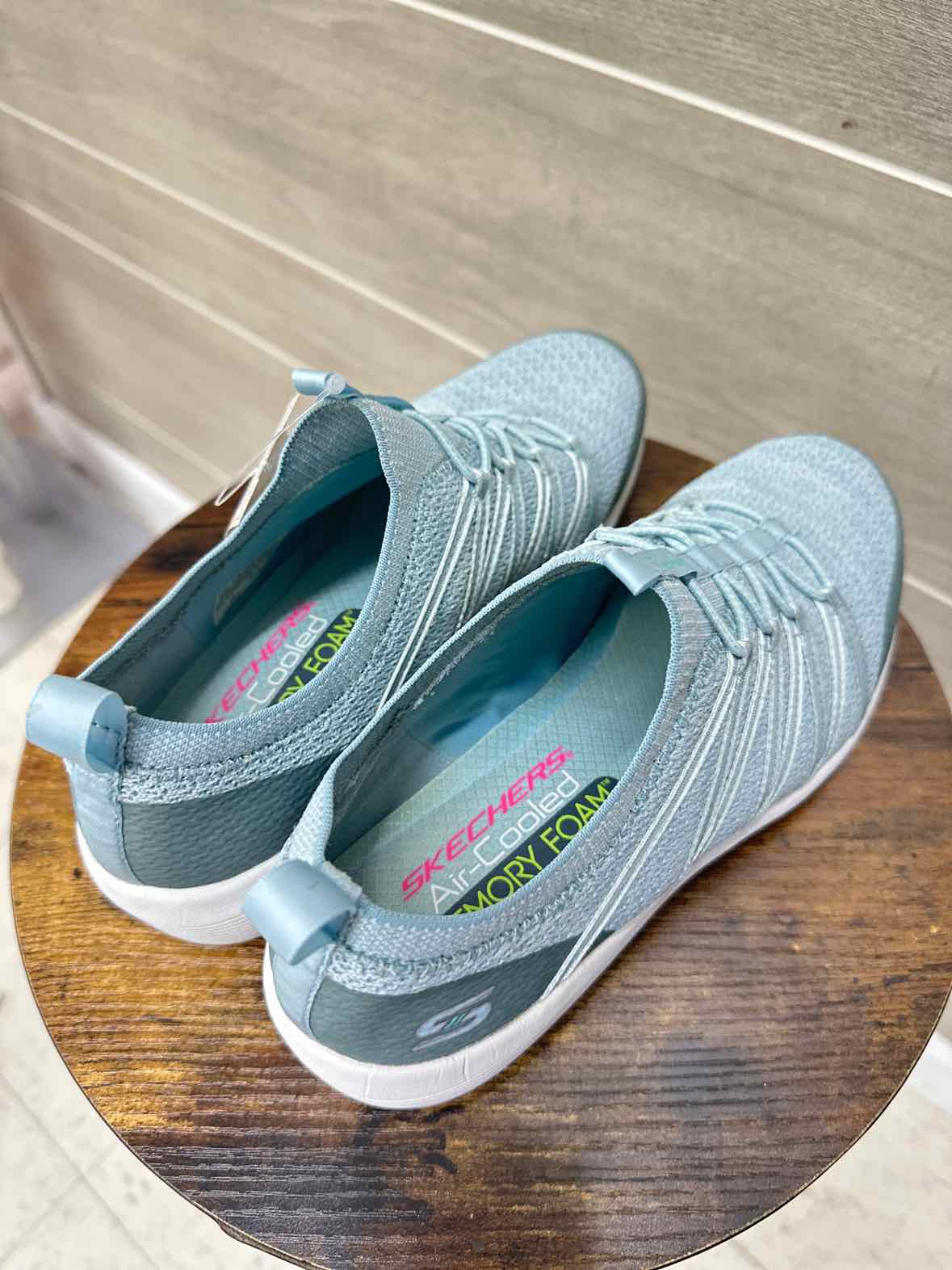 Skechers US Shoe Size 6.5 Blue Womens Shoes/Footwear