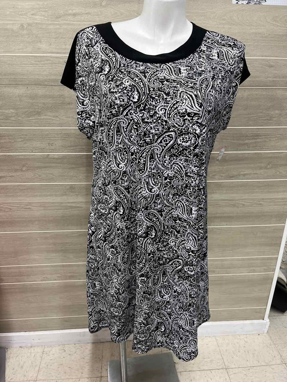 CJ Banks Size 1X Black Plus Dress