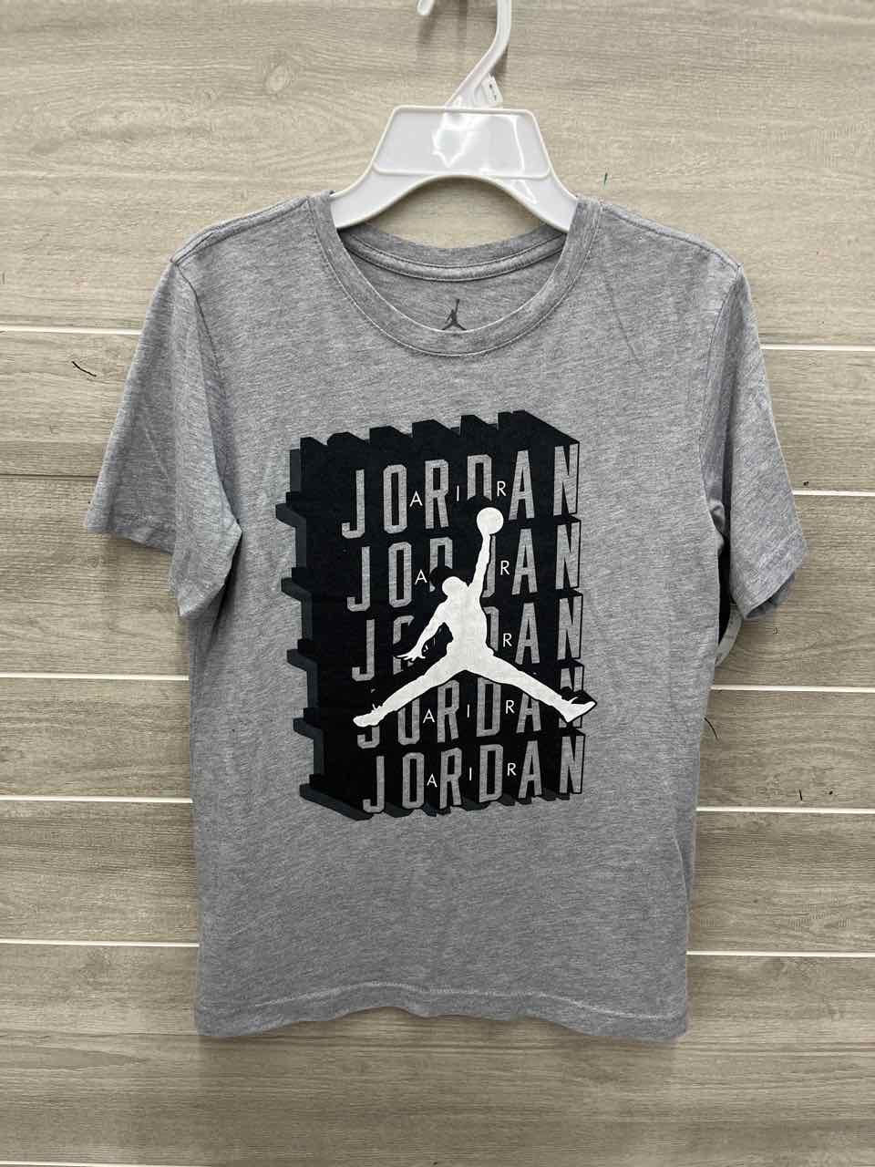 Jordan Boys Size 12/14 Shirt