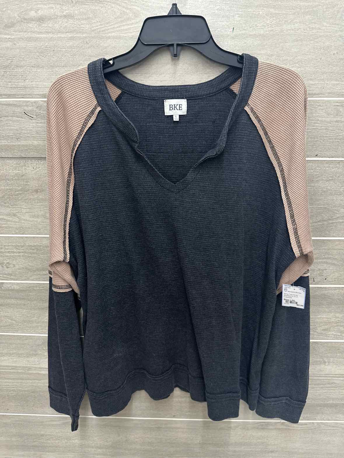 BKE Size L/XL Tan Womens Shirt