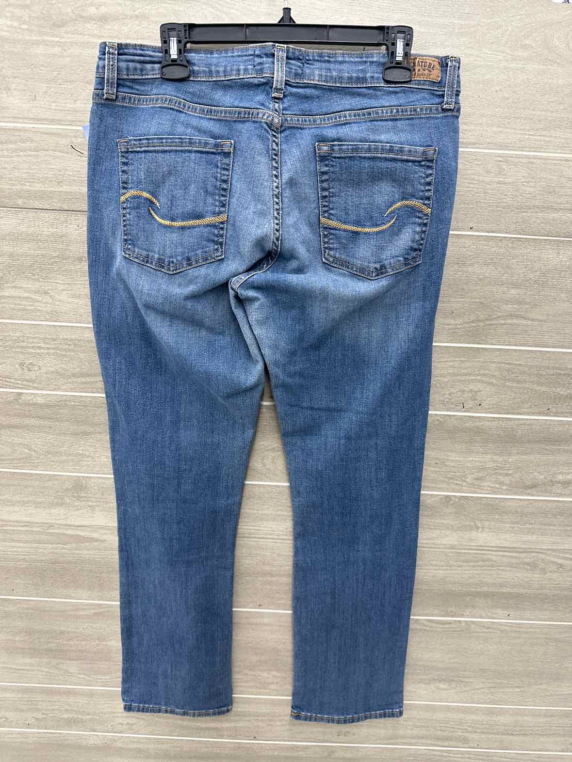 Levis Signature Size 14 Blue Womens Jeans