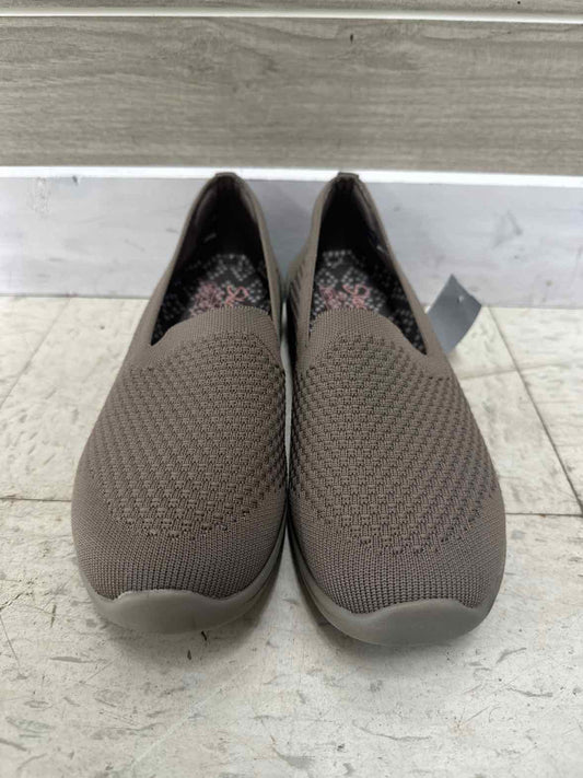 8.5 Skechers Taupe Womens Women Size 8.5 Shoes/Footwear