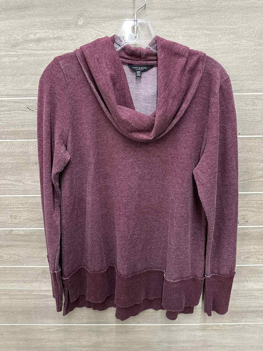Lucky Burgundy Womens Women Size M Sweatshirt