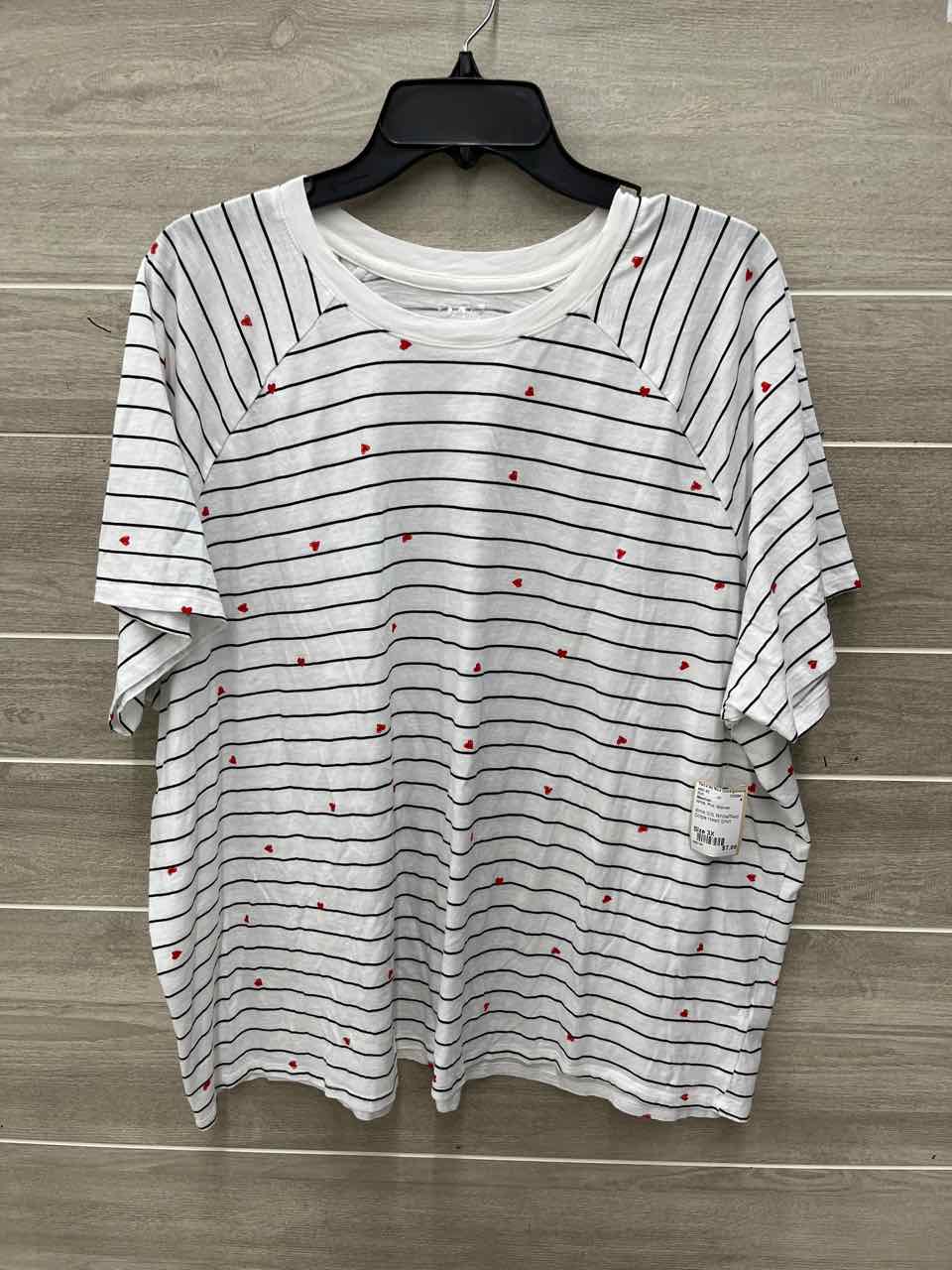 Maurices Size 3X White Plus Shirt