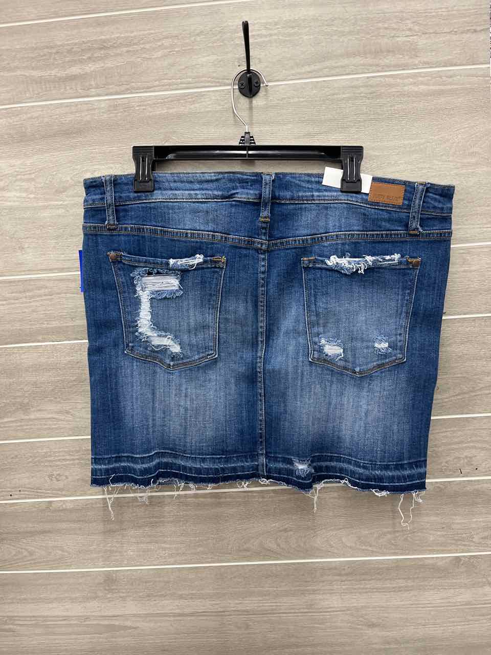 Judy Blue Size 2X Blue Plus Skirt