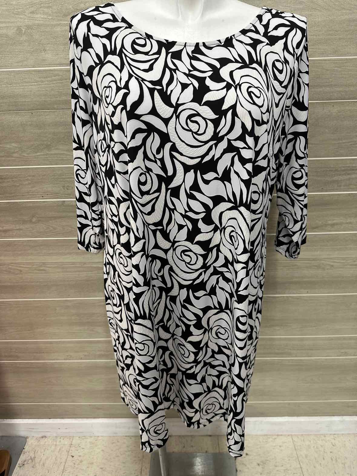 Size 2X Black Plus Dress