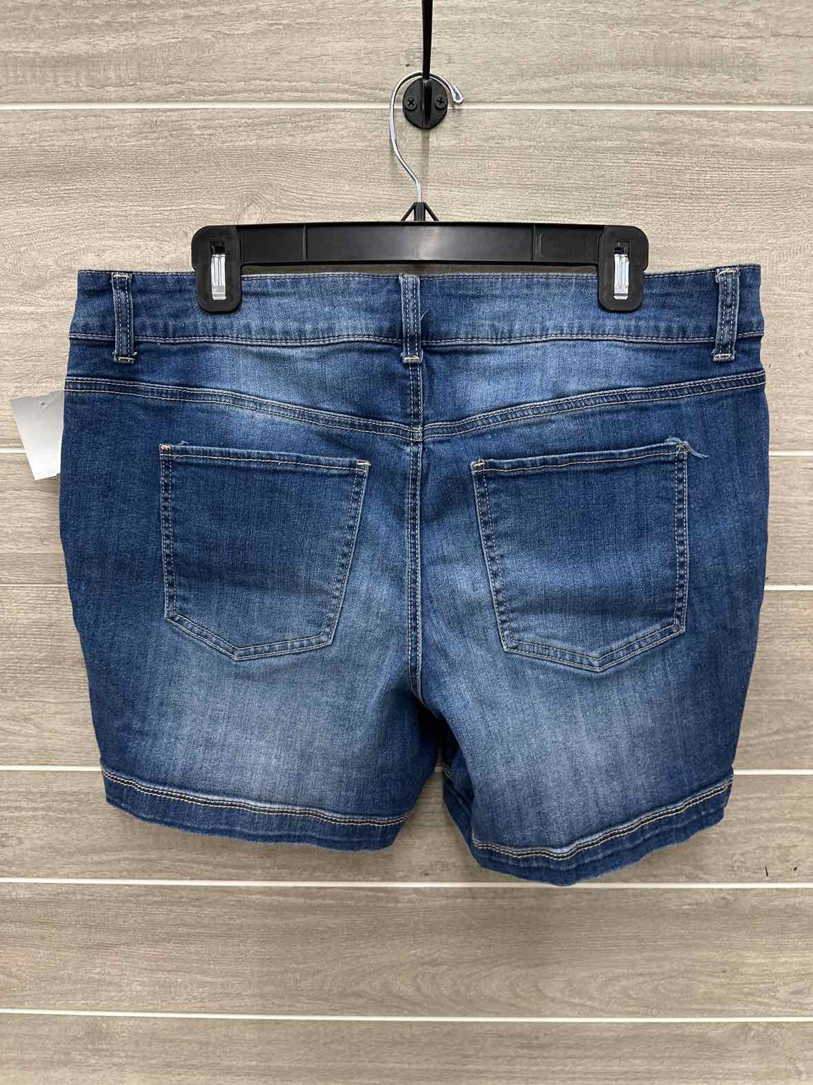 Maurices Size 14W Blue Womens Shorts