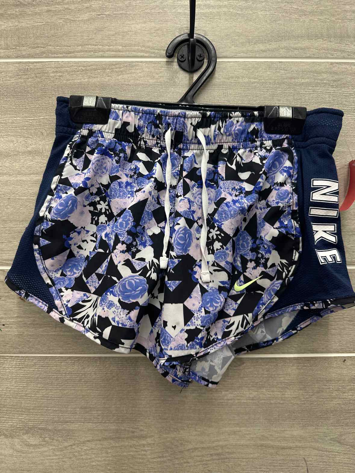 Nike Girls Size 6 Shorts