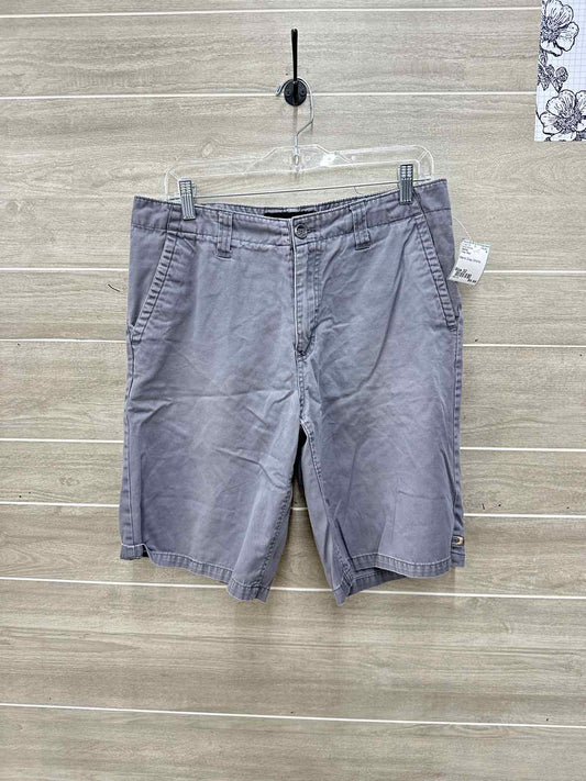Oakley Size 32 Men Mens Shorts