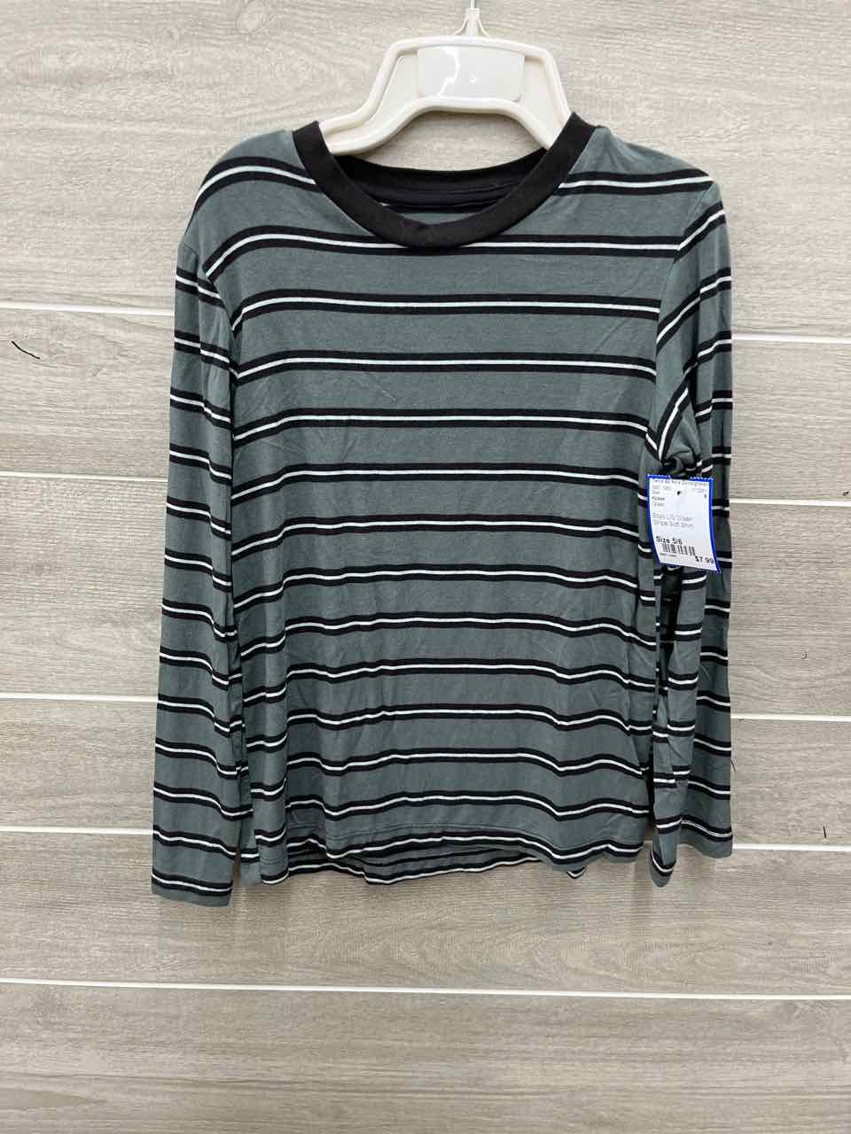 Kickee Boys Size 5/6 Shirt