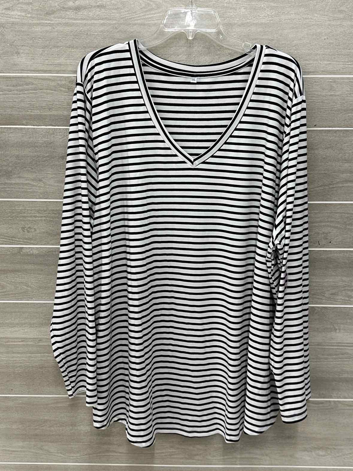 Black Womens Size 5X Shirt