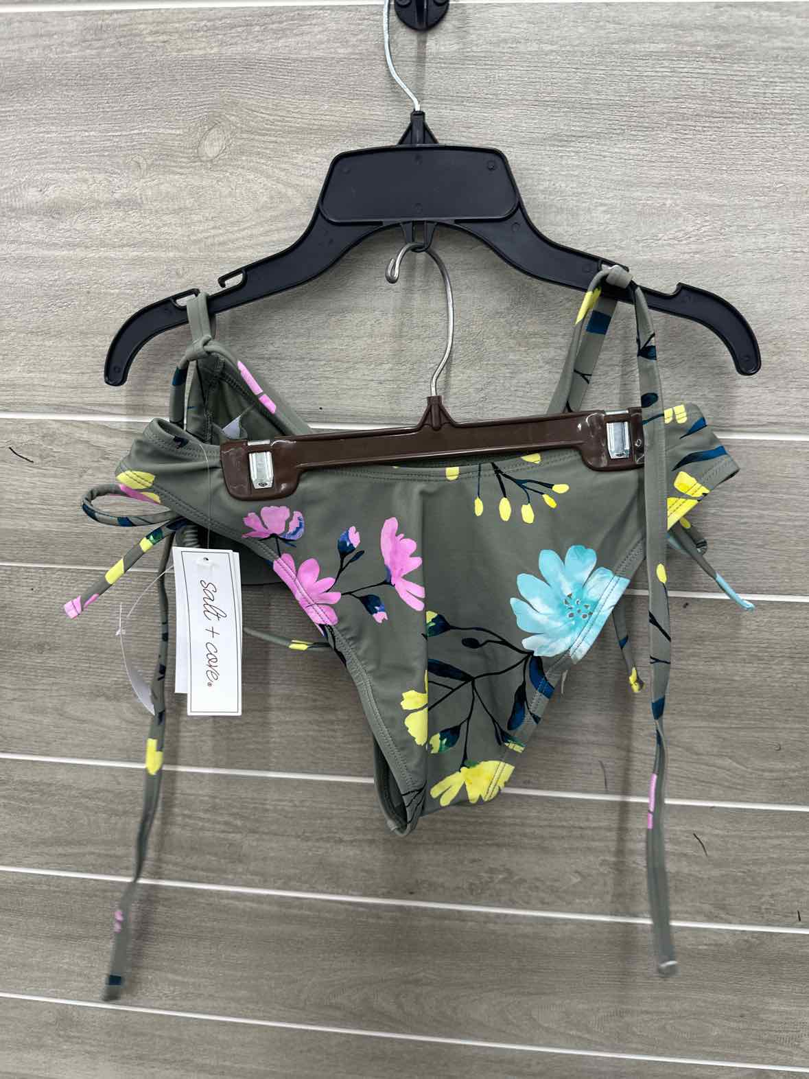 Size M Green Womens Swimsuit