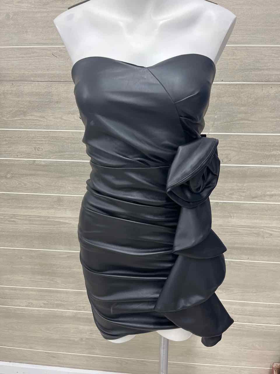 Express Size 2/4 Black Womens Dress