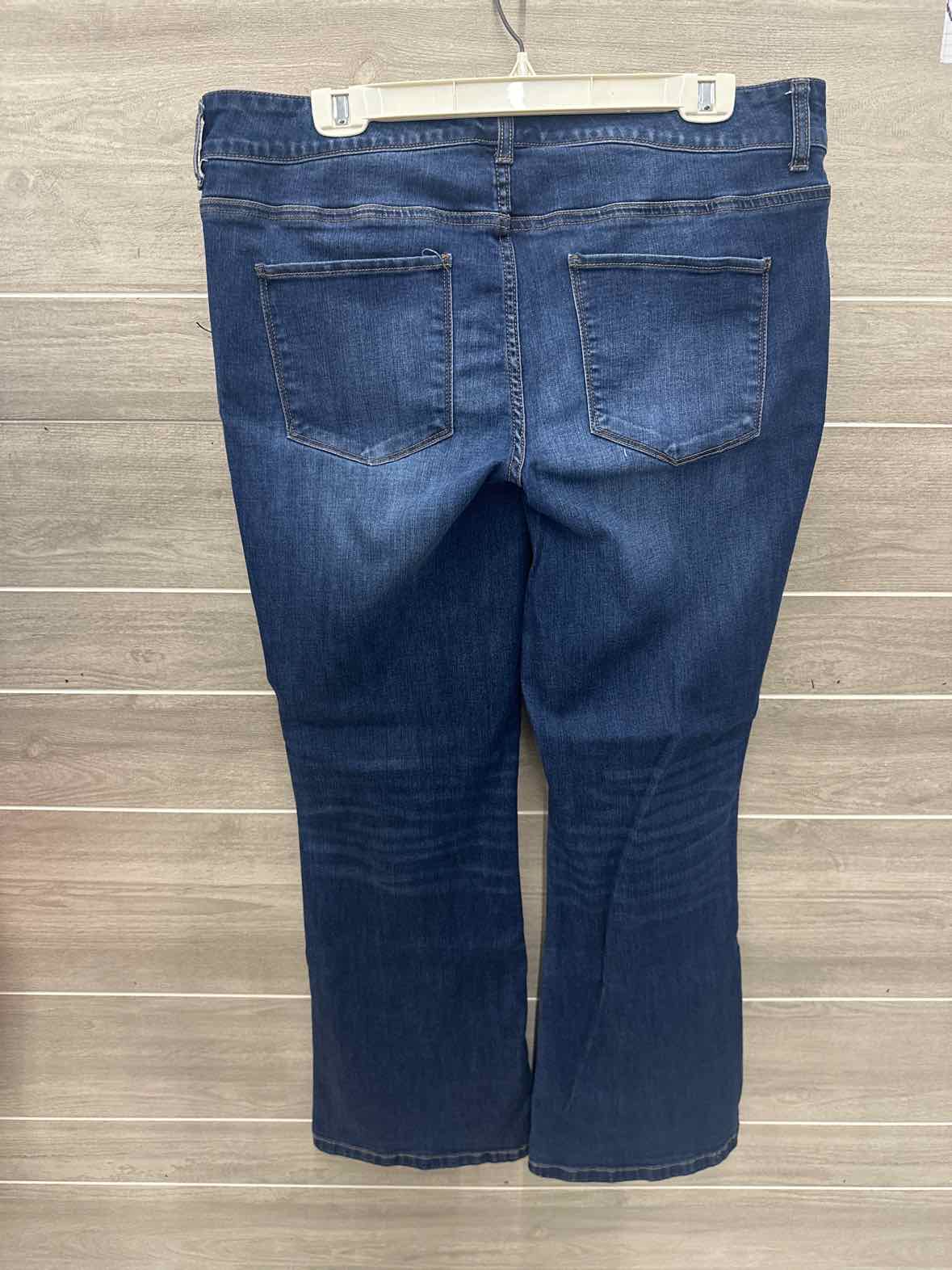 Maurices Size 16W Short Blue Plus Jeans
