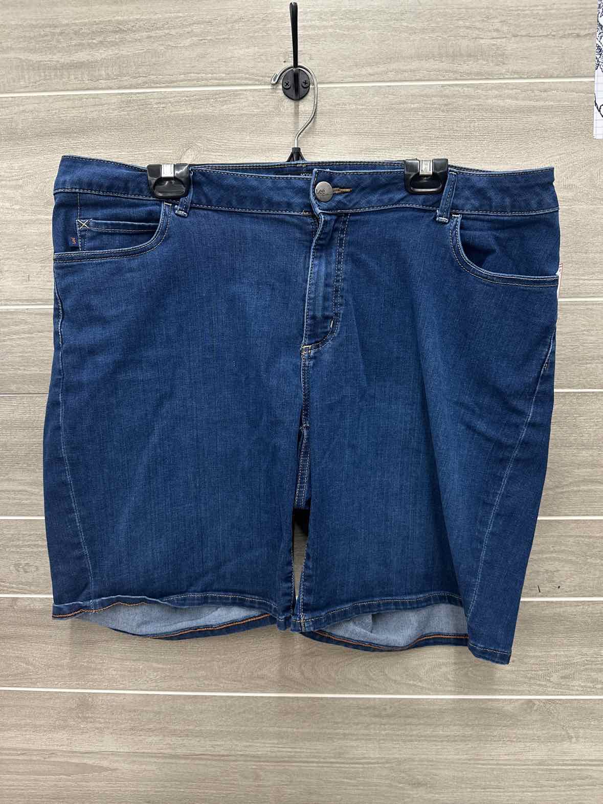 Lee Size 20W Blue Plus Shorts