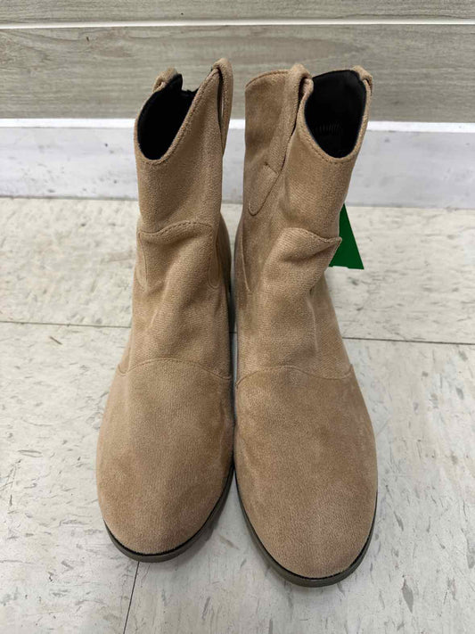 US Shoe Size 10 Tan Womens Boots
