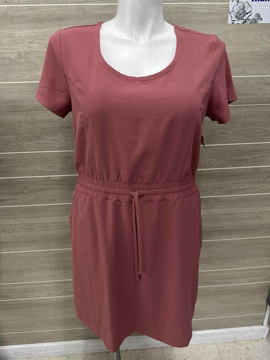 32 Degrees Size L Pink Womens Dress