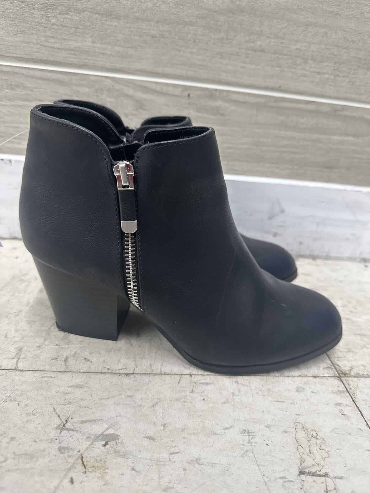 US Shoe Size 7 Black Womens Boots