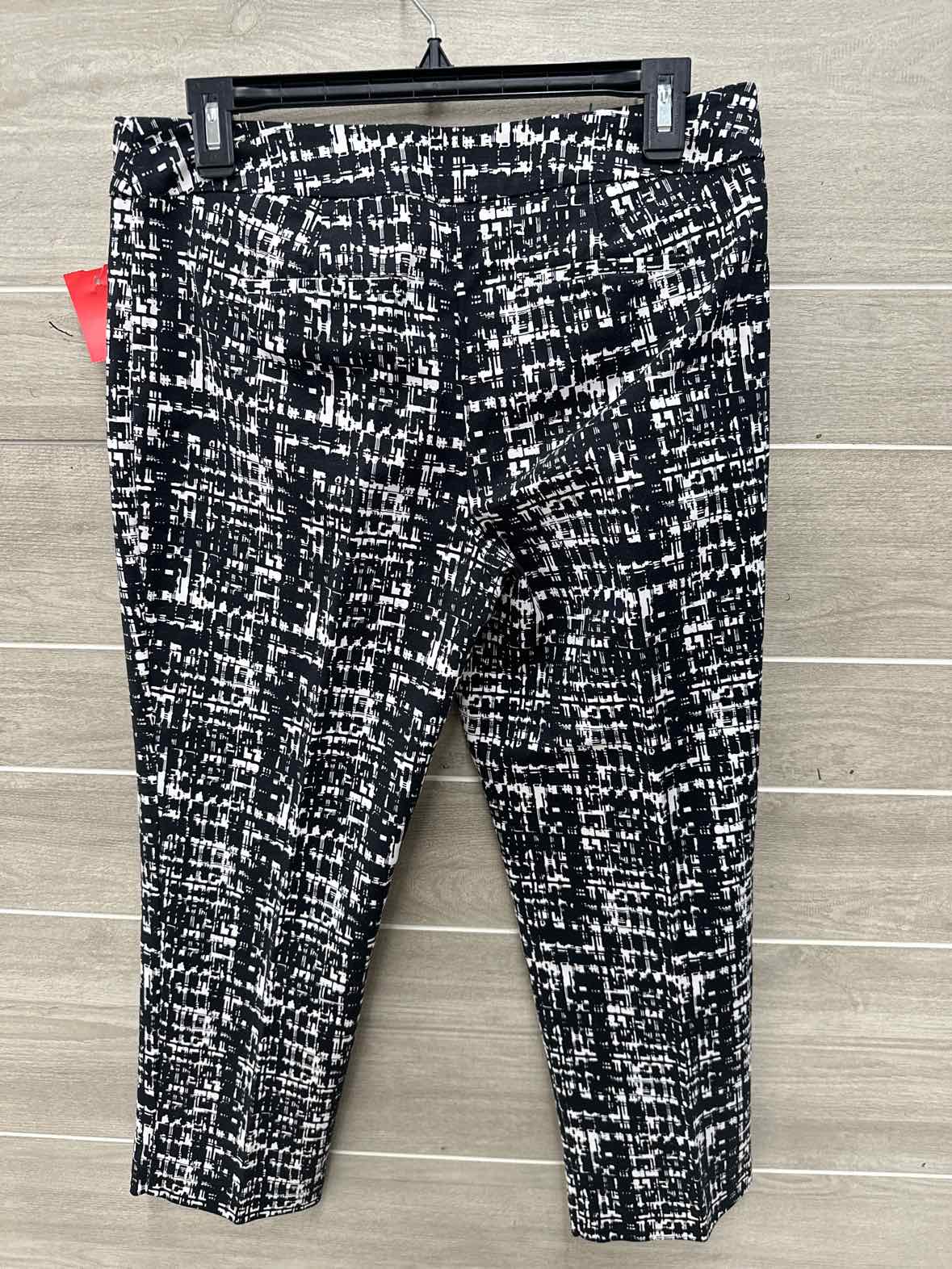 Apt 9 Size 6 Black Womens Pants