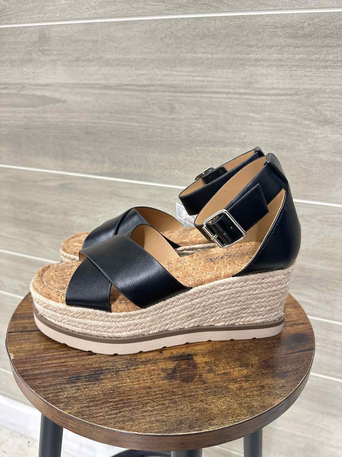 Soda US Shoe Size 6.5 Black Womens Sandals
