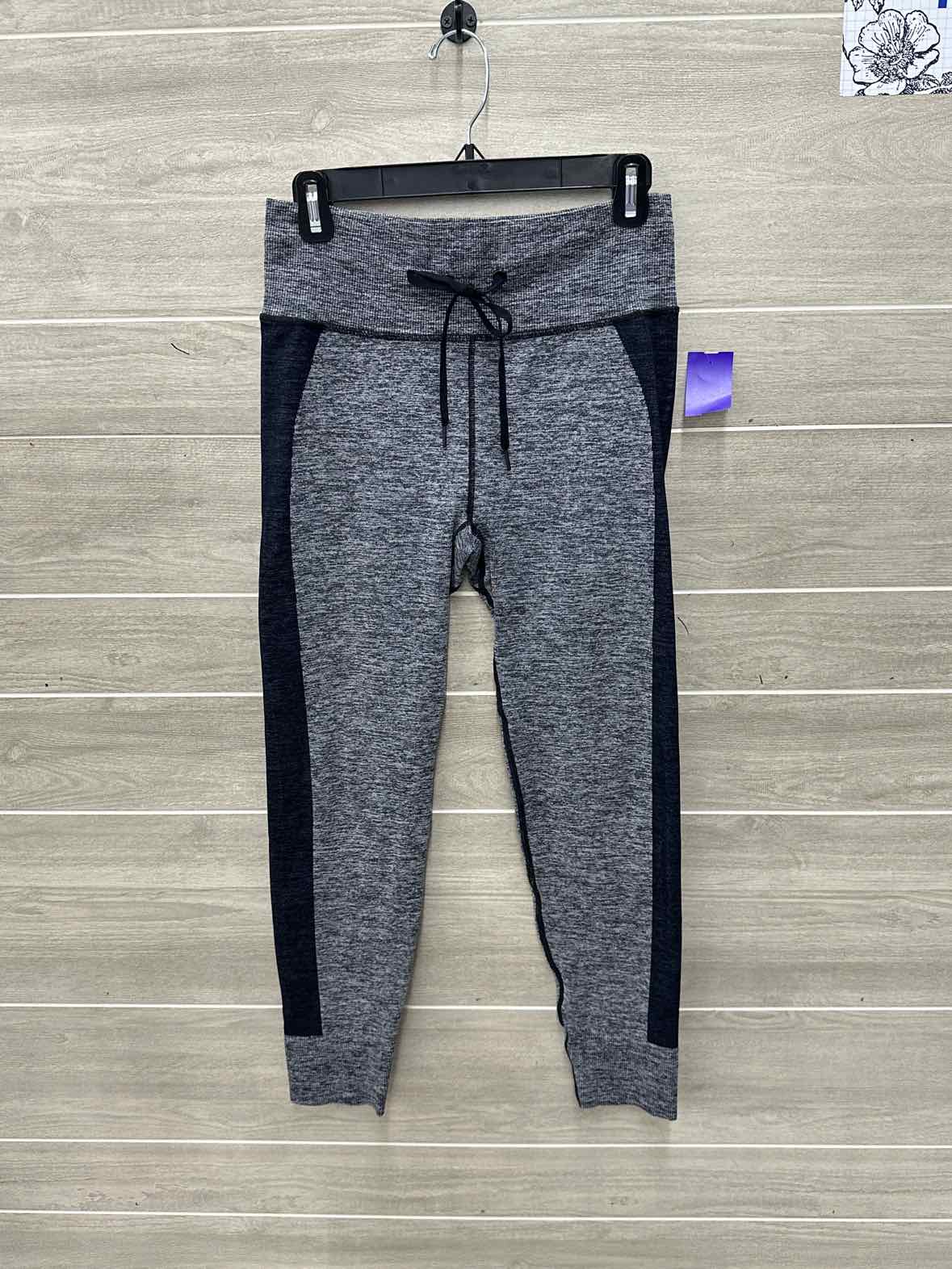 PINK Size M Gray Womens Leggings