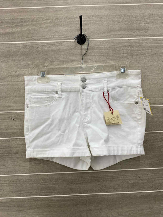 LEI White Junior Size 9 Shorts