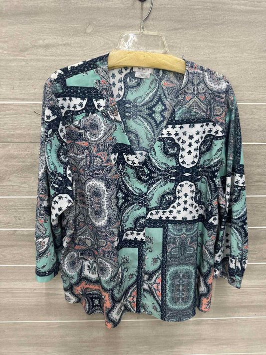 VanHeusen Size XL Green Womens Shirt