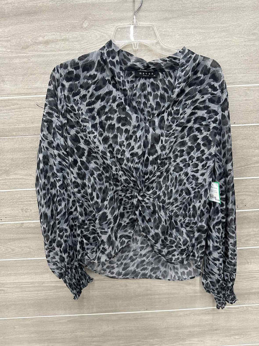 Maven West Size XS Gray Womens Shirt
