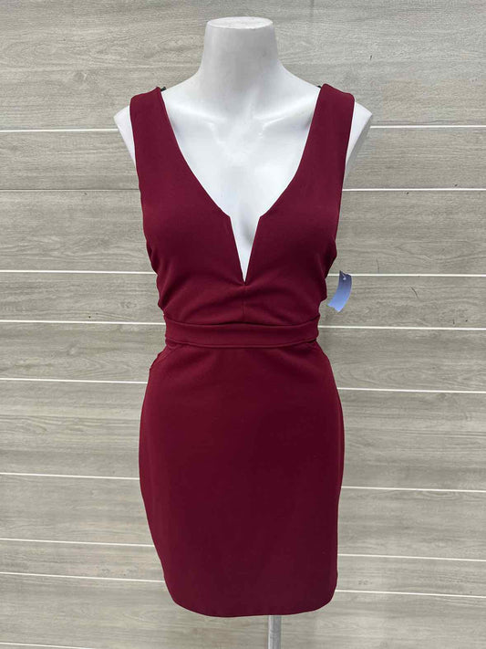LULU'S Size 8/10 Burgundy Womens Dress
