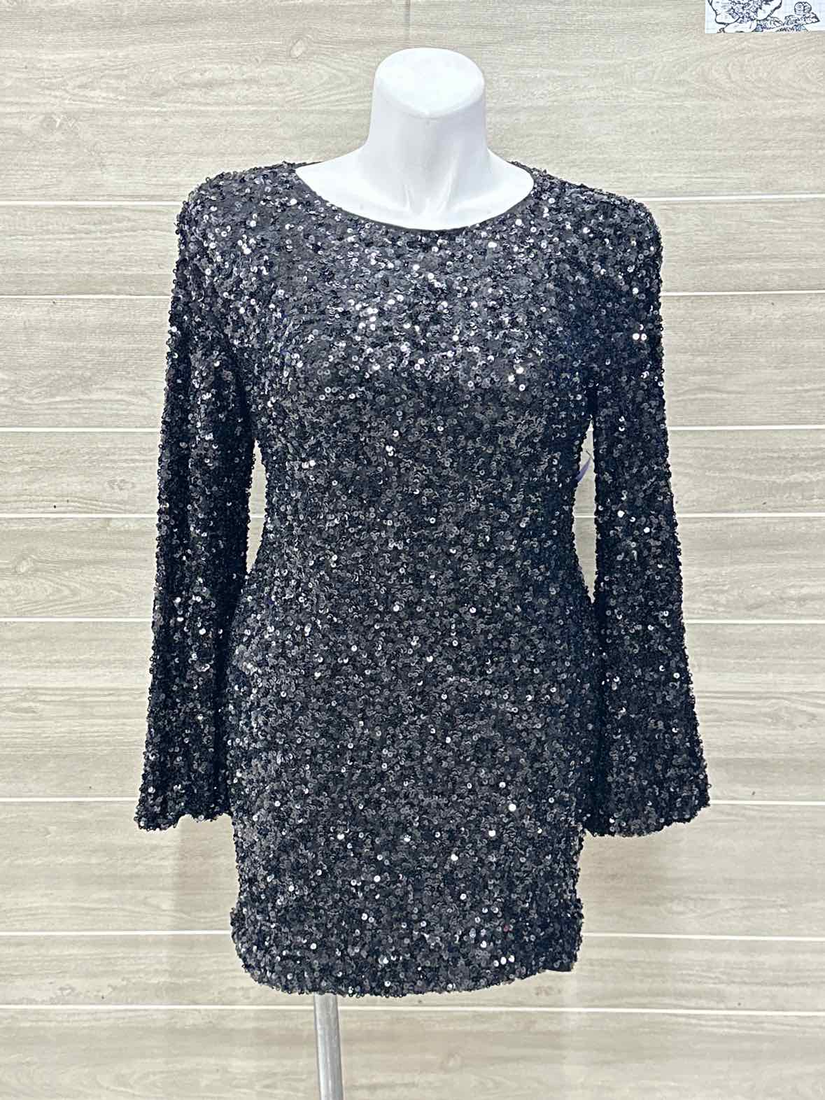 Size 10/12 Black Womens Gown/Evening Wear