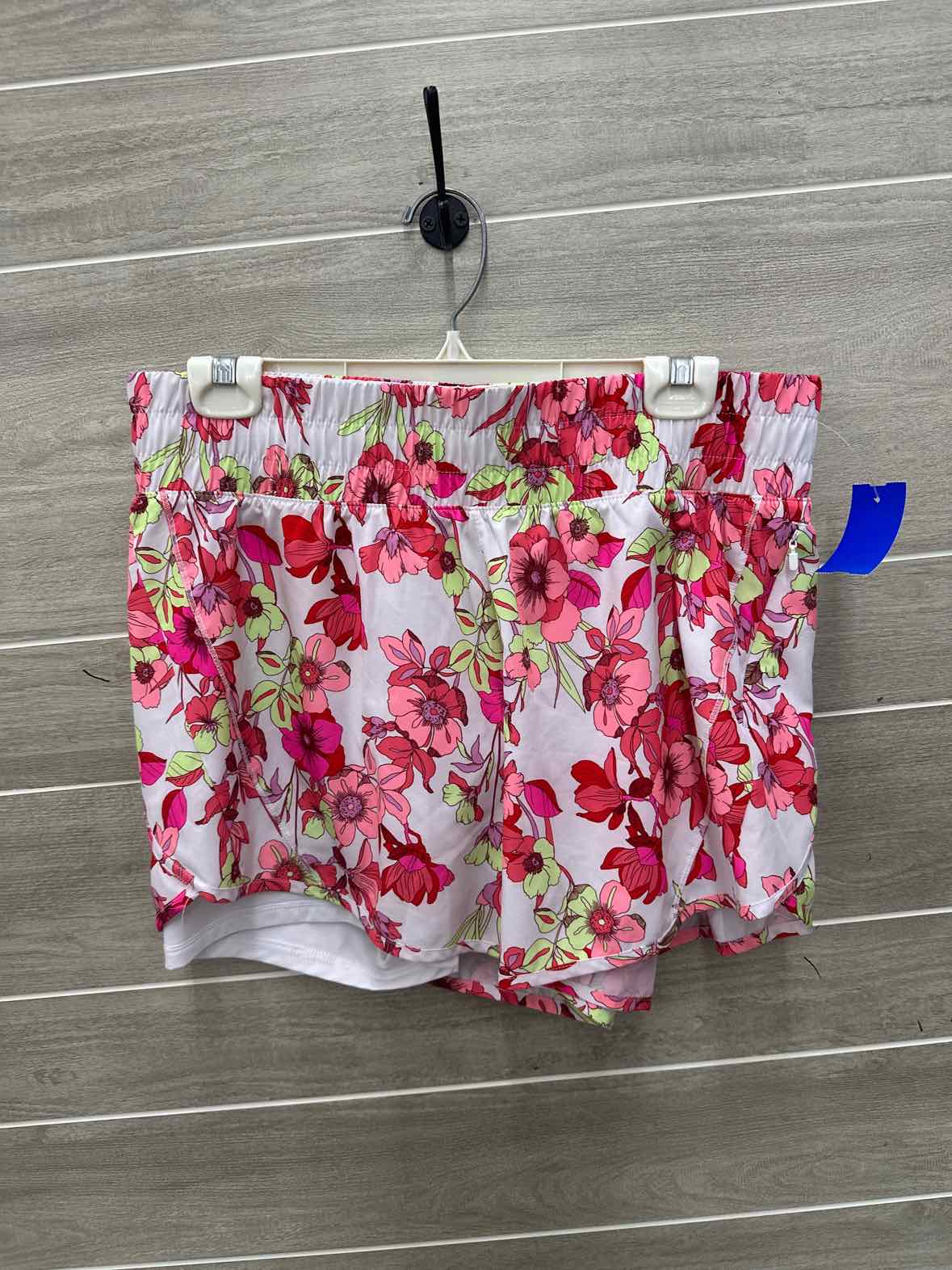 Avia Size L Multi-Color Womens Shorts