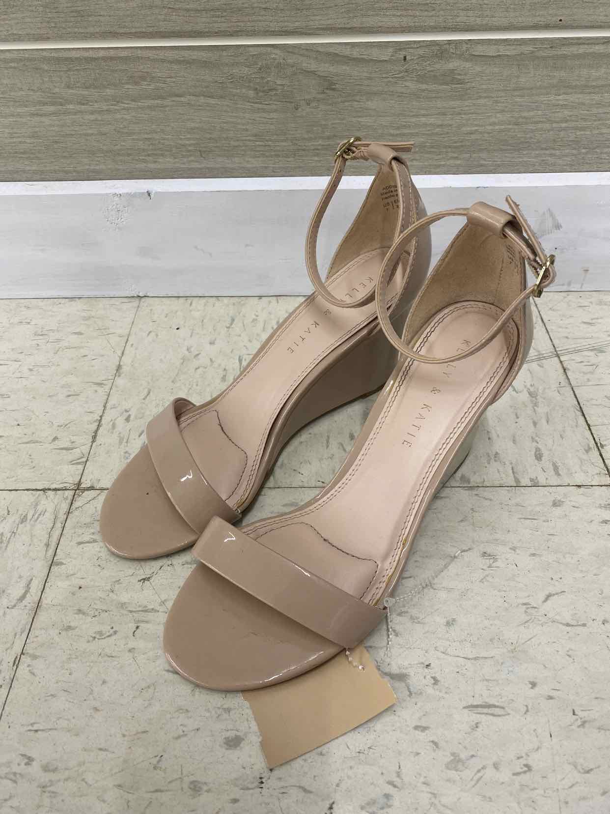 Kelly & Katie Tan Womens Size 7 Sandals