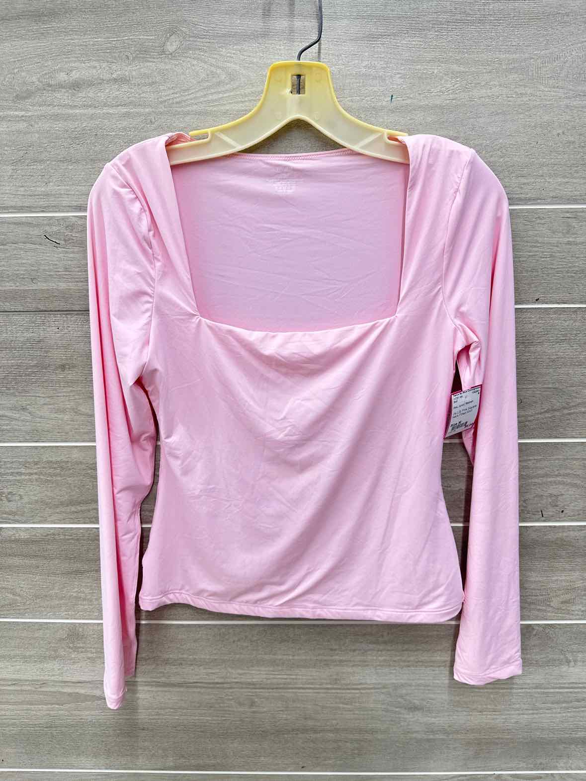 Size M Pink Junior Shirt