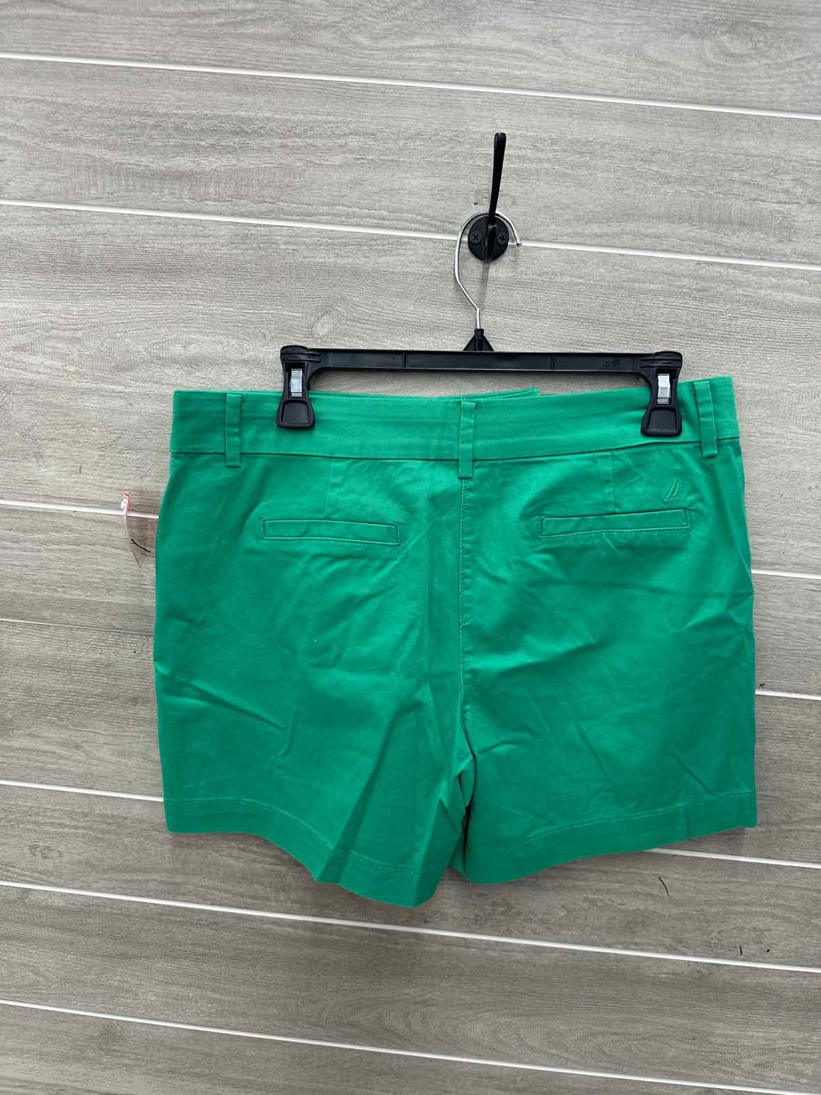 Nautica Size 8 Green Womens Shorts