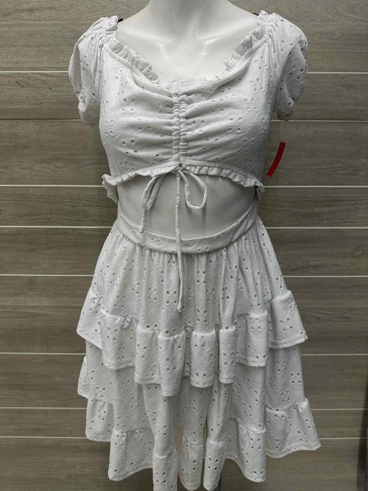 Windsor Size 6 White Womens Dress