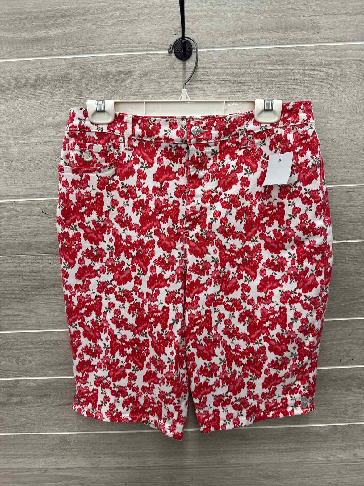 Gloria Vanderbilt Size 12 Red Womens Shorts