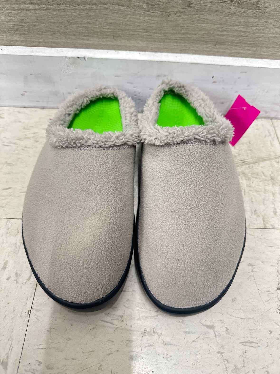 Oofos US Shoe Size 10 Men Shoes