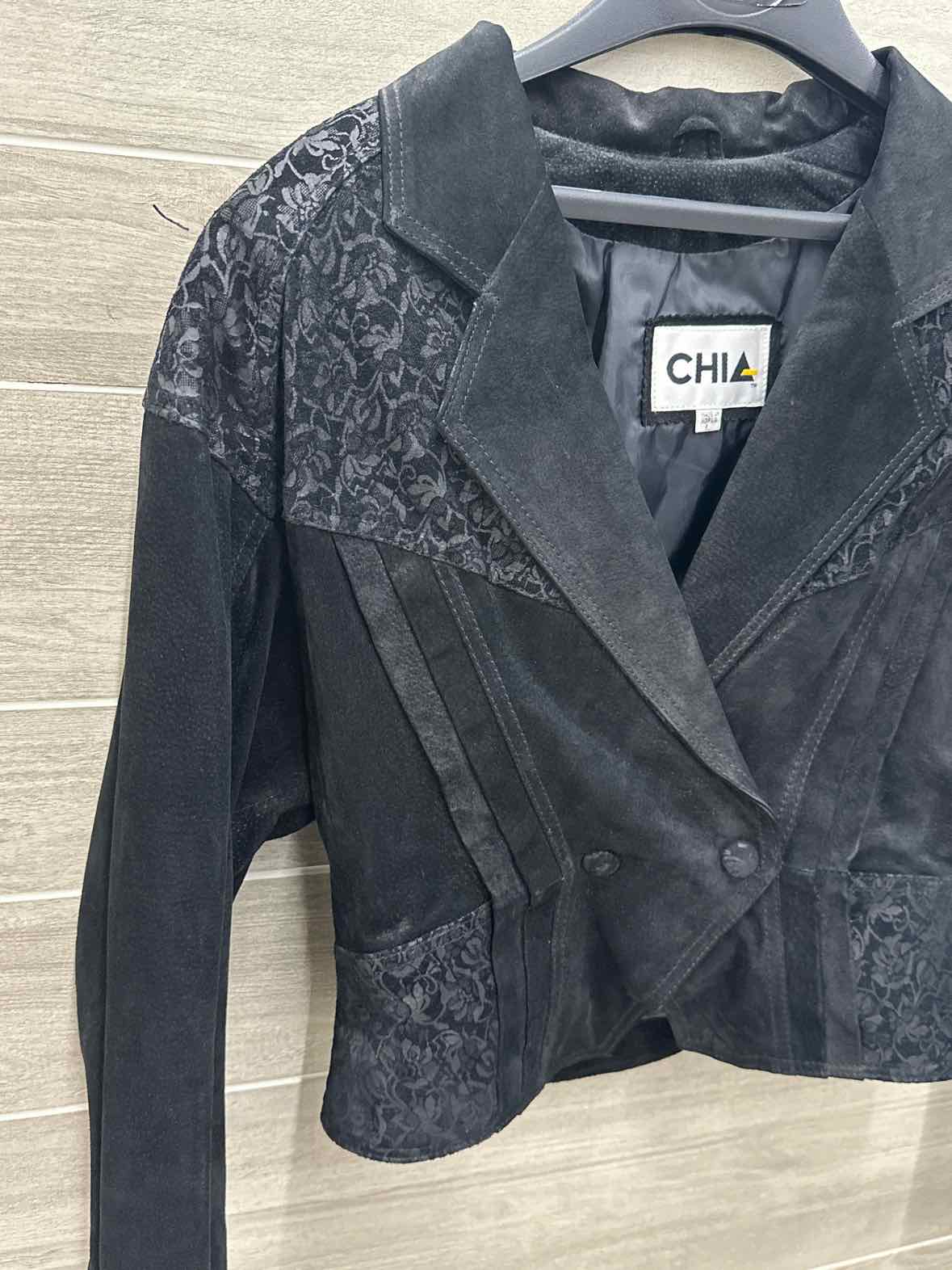 CHIA Size M/L Black Womens Jacket (Outdoor)