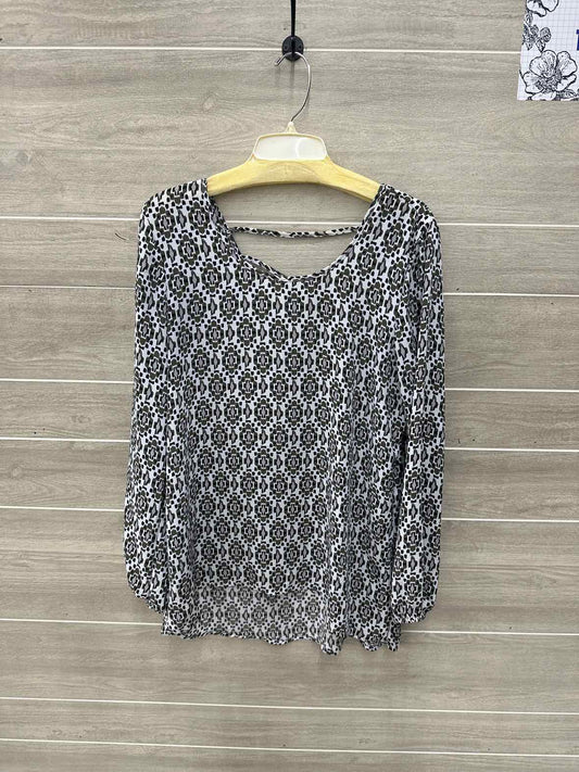 Maurices Size M Olive Womens Shirt