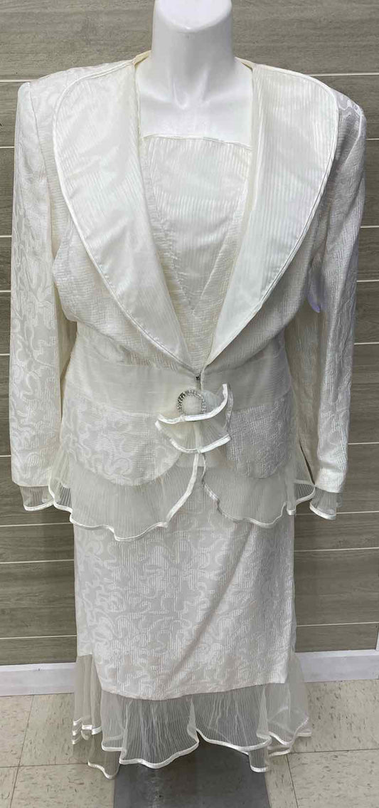 Ashro White Womens Size 22W Skirt Set