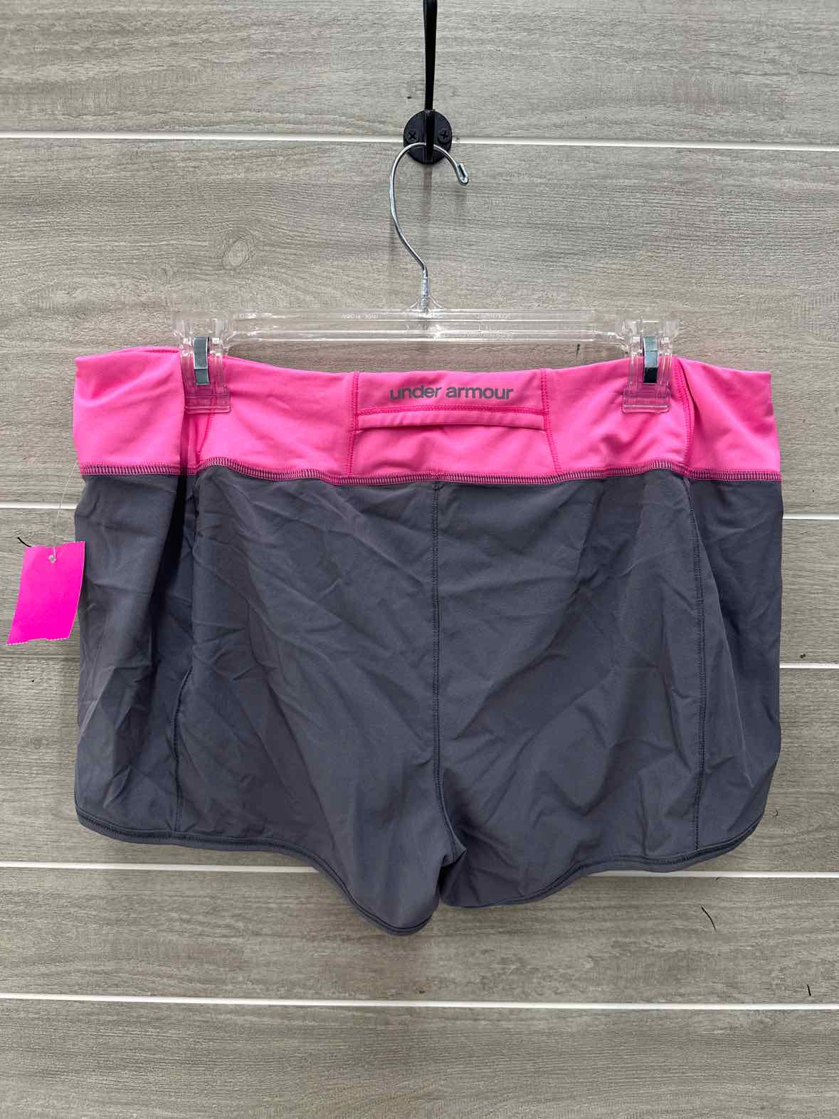 Under Armour Size XL Gray Womens Shorts