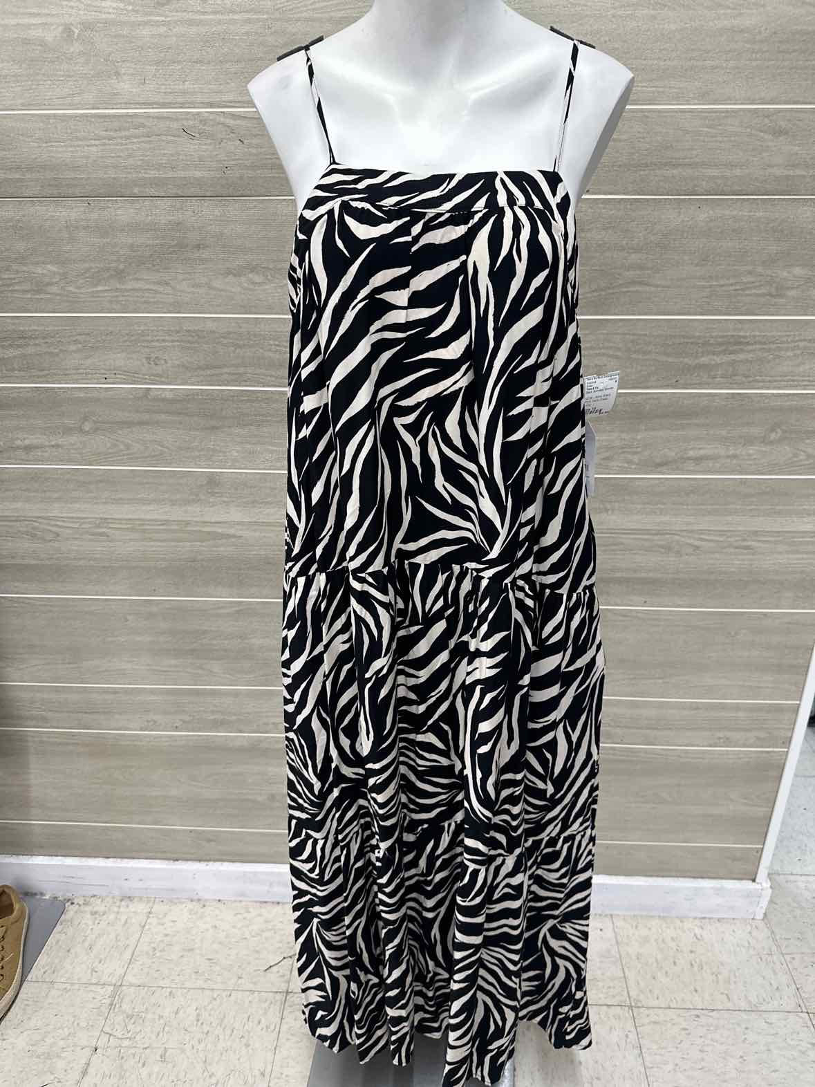 Time & Tru Size 10 Black Womens Dress