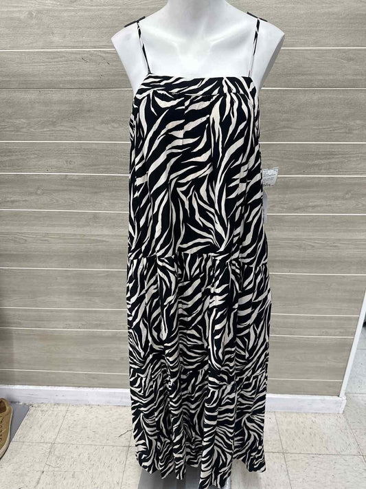Time & Tru Size 10 Black Womens Dress