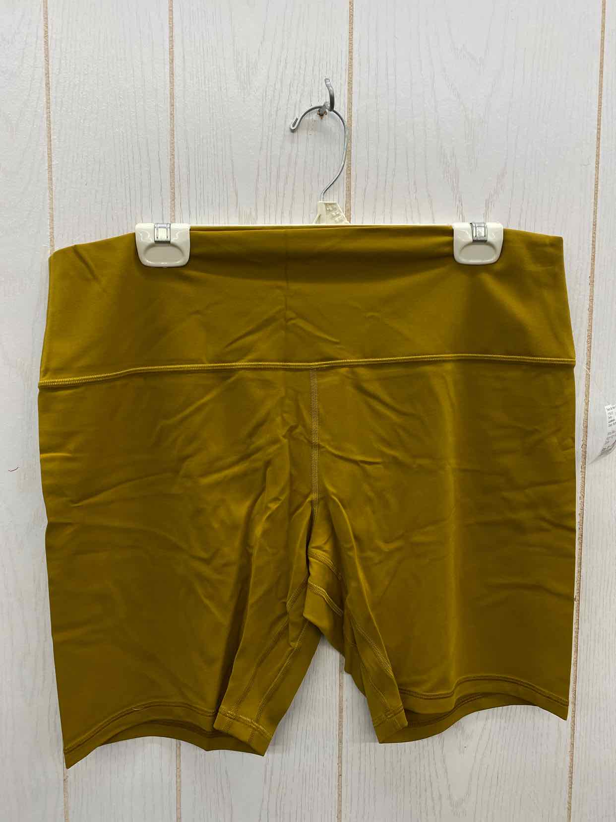 Lululemon Green Womens Size 18 Shorts